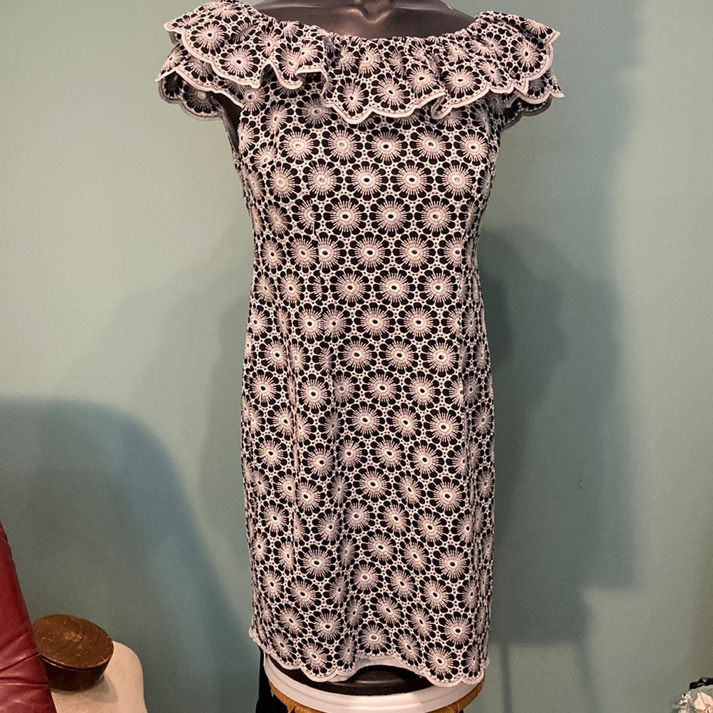Kelly & Diane Scalloped Dresd